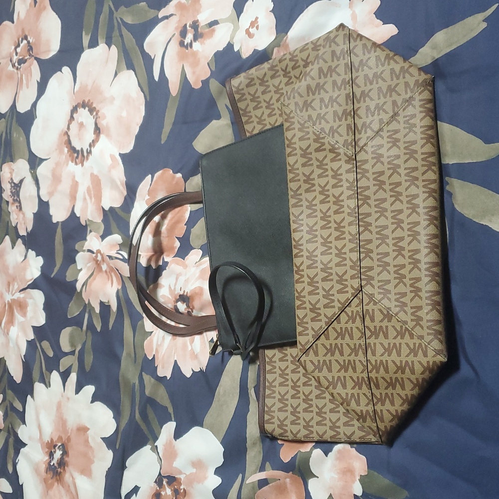 Michael Kors Signature Brown Tote - Picture 3 of 3